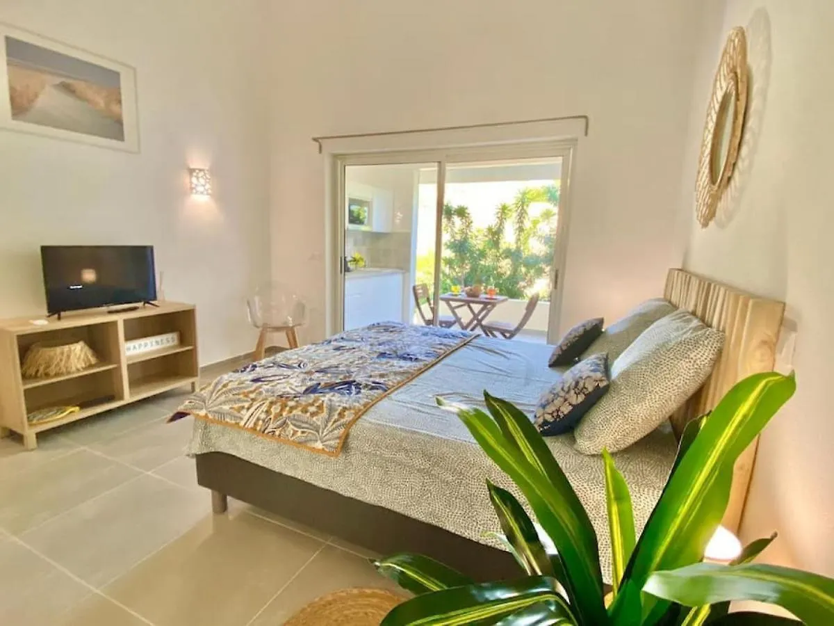 Beautiful Suite S16, Pool, Next To Pinel Island Cul de Sac
